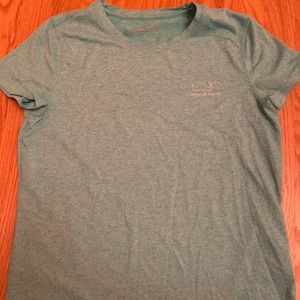 VINEYARD VINES performance blue t-shirt